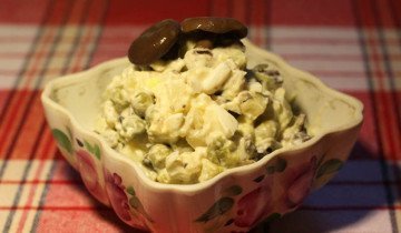 Изображение салата с маринованными груздями, puzo2arbuza.ru